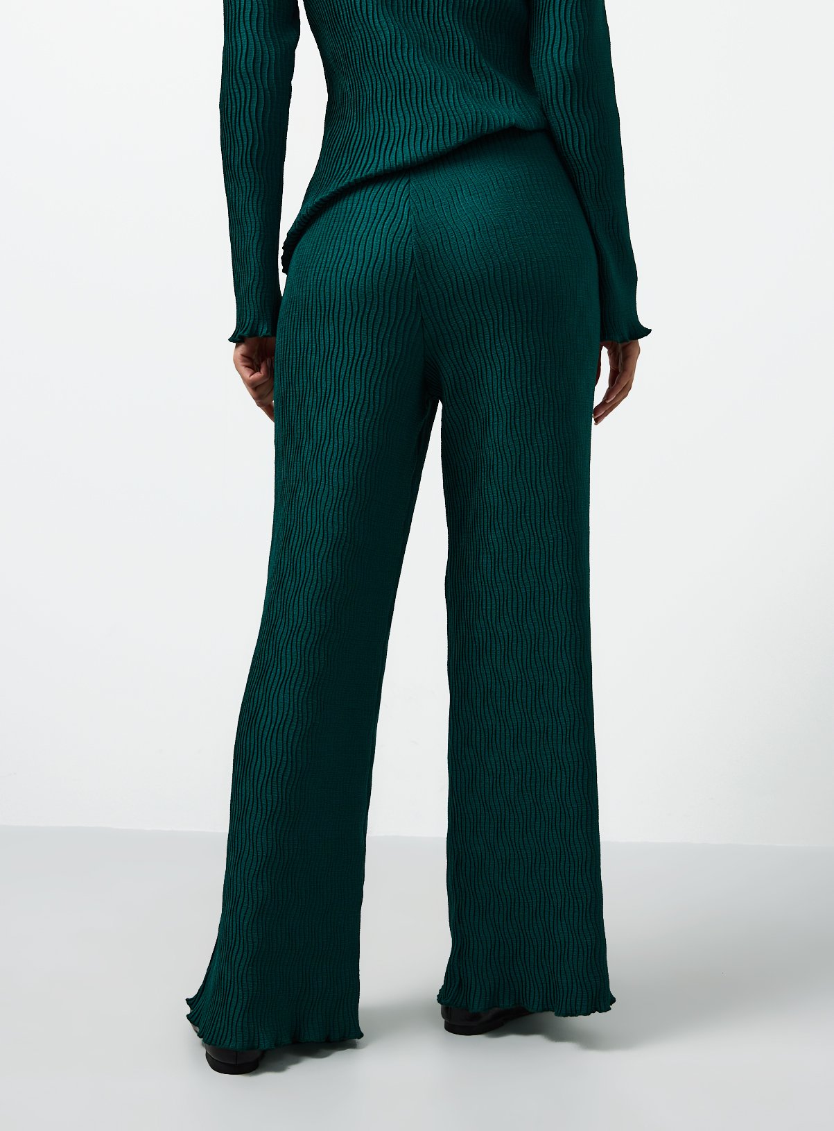 Green Plisse Co-ord Wide Leg Trousers 24 - Image 4 thumbnail